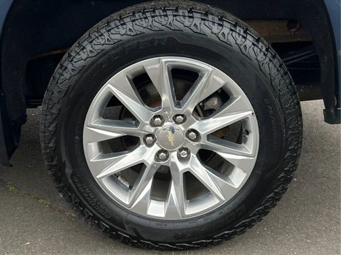 Used 2019 Chevrolet Silverado 1500 LTZ AWD/4WD image 31