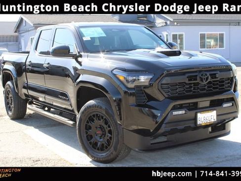 Used 2025 Toyota Tacoma TRD Sport AWD/4WD image 1