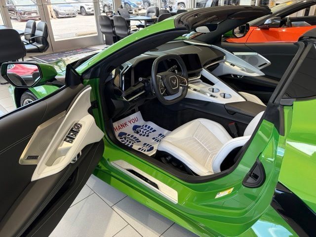 Used 2026 Chevrolet Corvette Stingray Preferred Conv w/ Z51 Performance Package RWD image 24