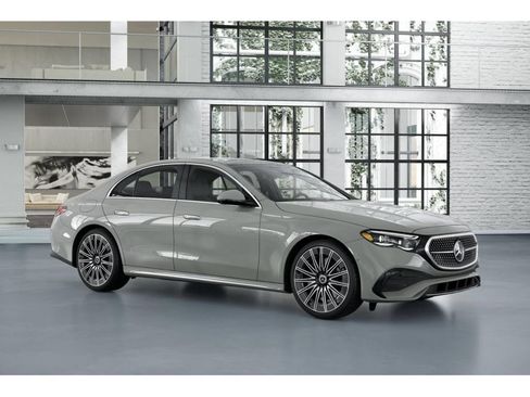 New 2026 Mercedes-Benz E 450 4MATIC Sedan image 12