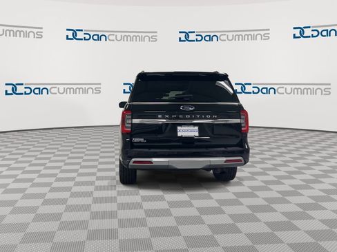 Used 2024 Ford Expedition Limited image 7