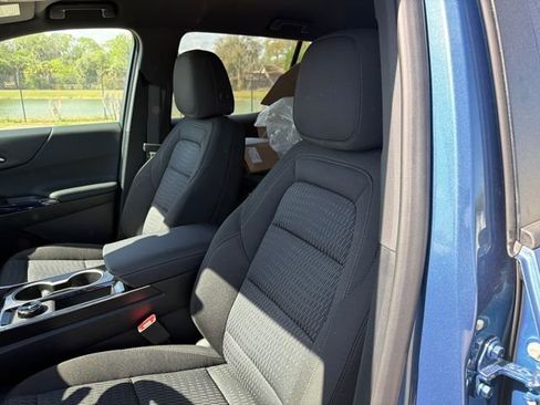 New 2026 Chevrolet Equinox LT w/ Safety and Technology Package FWD image 20