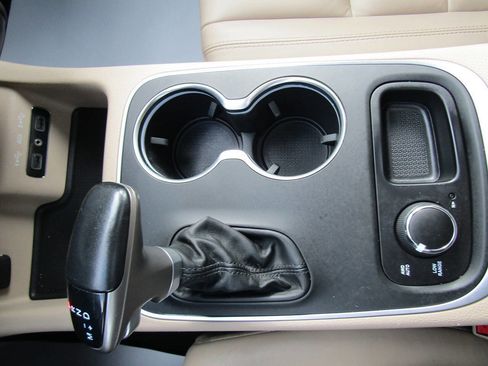 Used 2020 Dodge Durango Citadel w/ Technology Group image 16