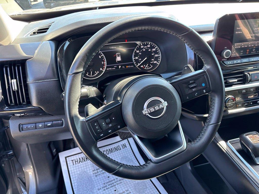Used 2025 Nissan Pathfinder SV AWD/4WD image 23