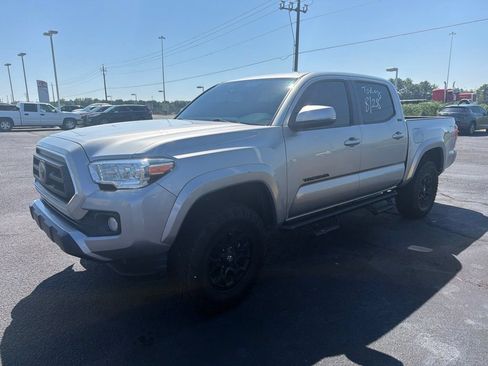 Used 2021 Toyota Tacoma SR5 w/ Technology Package AWD/4WD image 1
