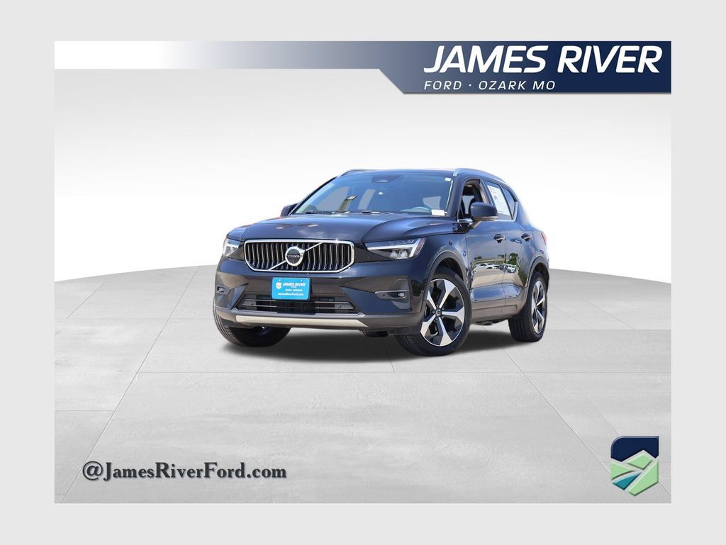 Used 2025 Volvo XC40 B5 Plus AWD/4WD 360° Tour