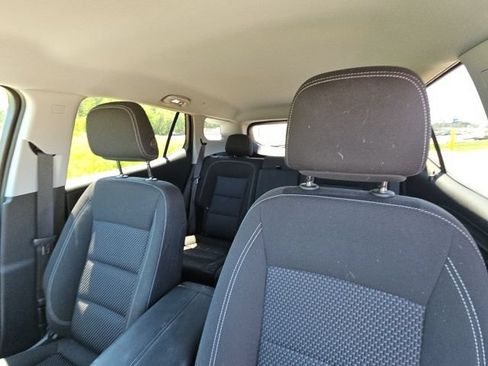 Used 2023 GMC Terrain SLE w/ Driver Convenience Package FWD image 20