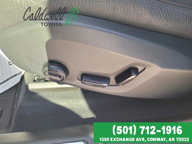 Used 2025 Volvo XC60 B5 Plus w/ Protection Package Premier AWD/4WD image 12