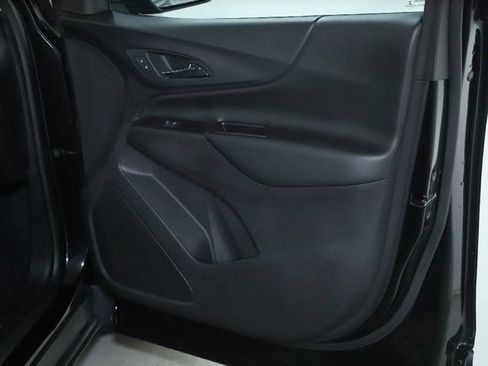Used 2019 Chevrolet Equinox LT w/ Driver Convenience Package FWD image 31
