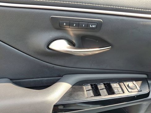 Used 2023 Lexus ES 250 w/ Premium Package AWD/4WD image 14