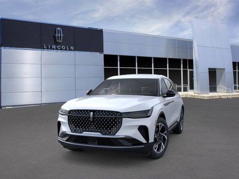 New 2026 Lincoln Nautilus Premier w/ Equipment Group 102A AWD/4WD image 2