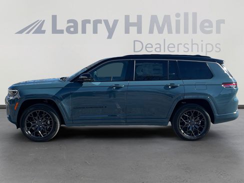 New 2026 Jeep Grand Cherokee L Summit w/ Obsidian Package AWD/4WD image 2