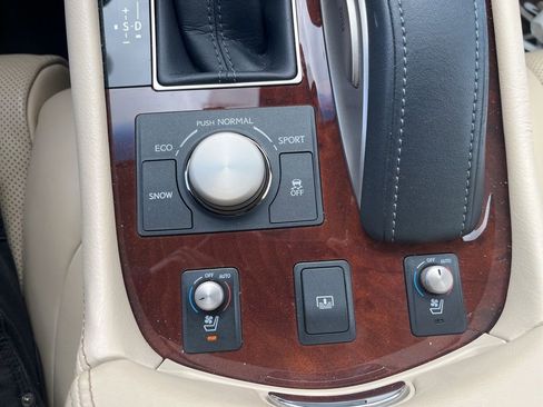 Used 2017 Lexus LS 460 image 31