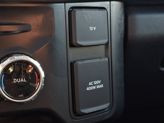 Used 2024 Ford F350 Lariat w/ Lariat Ultimate Package AWD/4WD image 25
