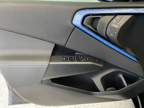 Used 2025 BMW X3 xDrive30i w/ Premium Package image 12