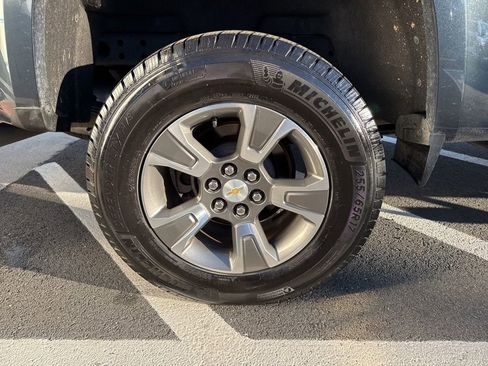 Used 2019 Chevrolet Colorado Z71 image 9