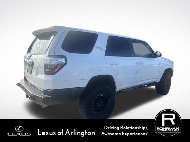 Used 2018 Toyota 4Runner TRD Off-Road Premium AWD/4WD image 3