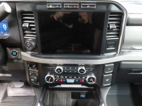 Used 2024 Ford F250 Platinum w/ Snow Plow Prep Package image 16