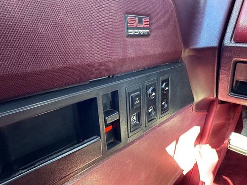Used 1989 GMC Sierra 1500 2WD Regular Cab image 13