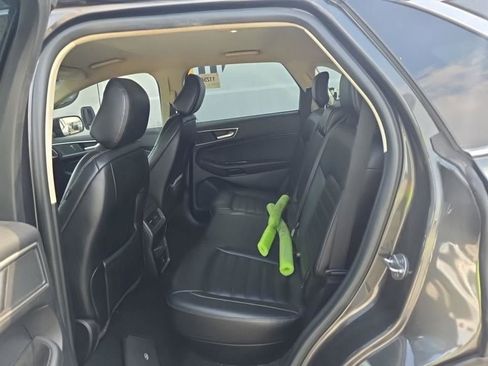 Used 2020 Ford Edge SEL FWD image 10