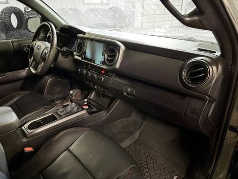 Used 2021 Toyota Tacoma image 12