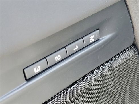 New 2026 Land Rover Range Rover Evoque S image 25