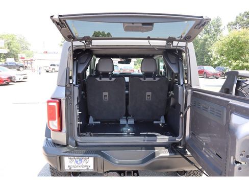 Used 2021 Ford Bronco Black Diamond AWD/4WD image 6