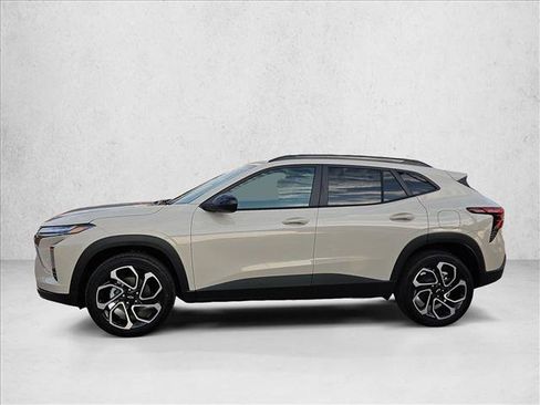 New 2026 Chevrolet Trax RS w/ Sunroof Package FWD image 5