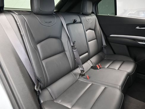 Used 2024 Cadillac XT4 Premium Luxury image 38