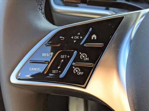 New 2025 Mercedes-Benz GLC 300 image 13