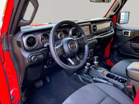 Used 2022 Jeep Wrangler Unlimited Sport AWD/4WD image 16