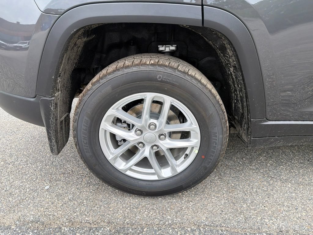 New 2026 Jeep Grand Cherokee Laredo X AWD/4WD image 27