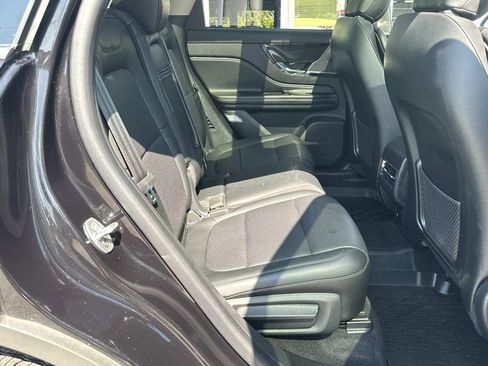 Certified 2024 Lincoln Corsair FWD w/ Equipment Group 101A image 15