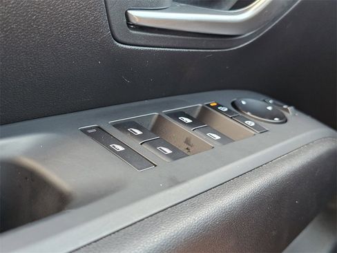 Certified 2025 Hyundai Santa Cruz SE image 15