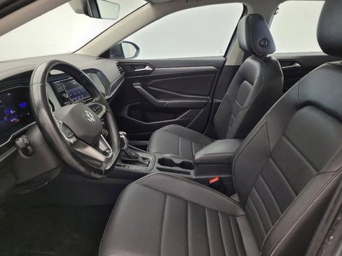Used 2022 Volkswagen Jetta SE FWD image 17