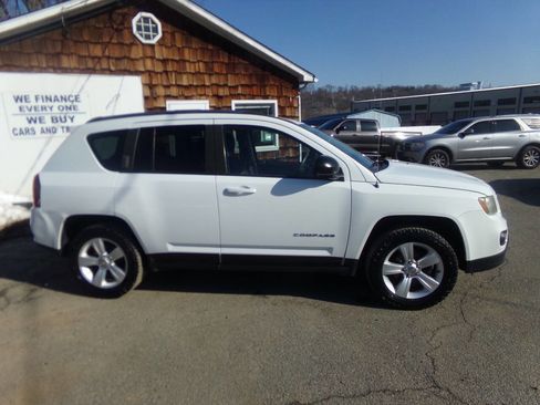 Used 2014 Jeep Compass Sport w/ Power Value Group image 6