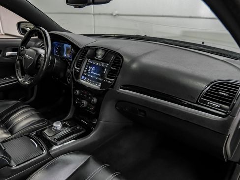 Used 2022 Chrysler 300 S image 15