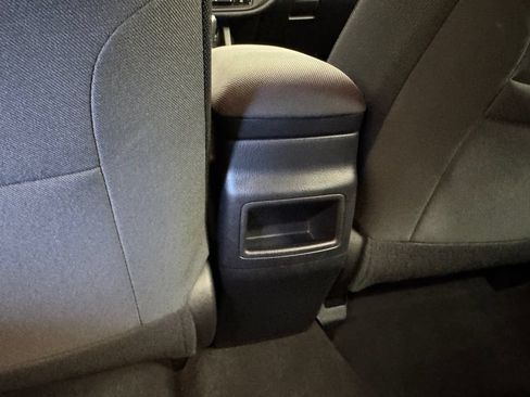 Used 2019 Toyota Corolla LE FWD image 24