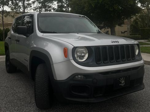 Used 2015 Jeep Renegade Sport w/ Power & Air Group AWD/4WD image 3