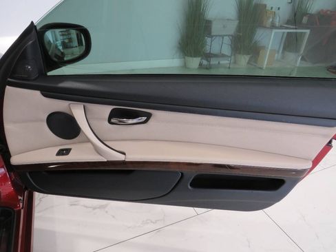 Used 2012 BMW 328i Convertible RWD image 22