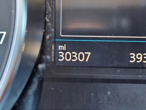 Used 2021 Volkswagen Tiguan S image 10