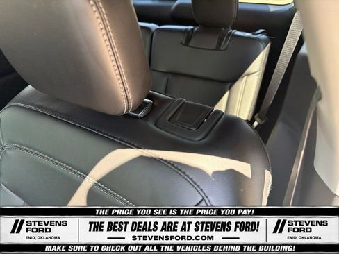 Used 2023 Ford Explorer XLT w/ Equipment Group 202A AWD/4WD image 38