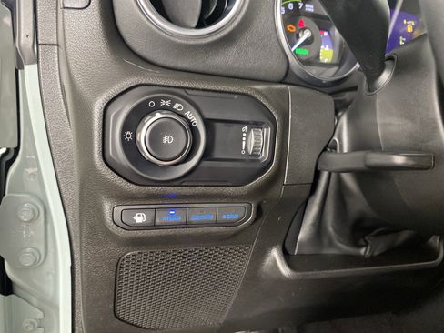 Used 2023 Jeep Wrangler Unlimited Rubicon 4xe w/ Cold Weather Group AWD/4WD image 26