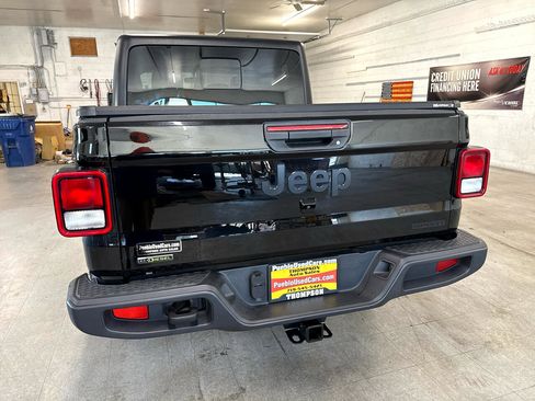 Used 2021 Jeep Gladiator Sport image 67