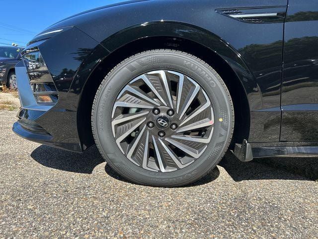 New 2026 Hyundai Sonata SEL FWD image 9