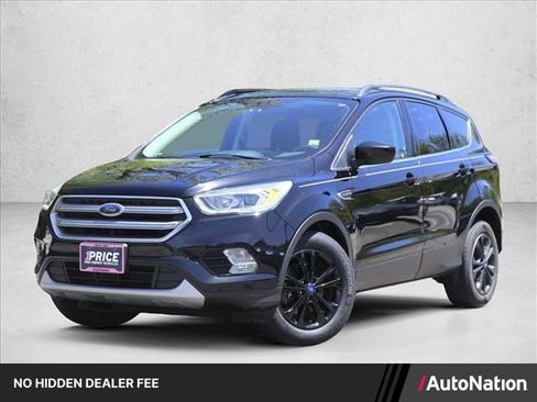 Used 2017 Ford Escape SE w/ Equipment Group 201A AWD/4WD image 1