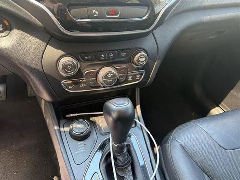 Certified 2020 Jeep Cherokee Limited AWD/4WD image 9