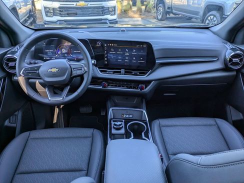 New 2026 Chevrolet Equinox LT w/ Convenience Package II image 16