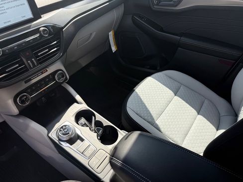 New 2026 Ford Escape Active FWD image 21