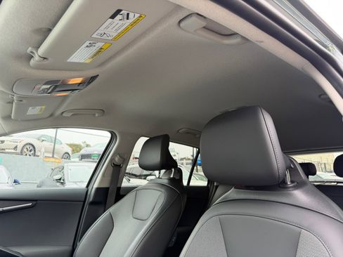 Used 2023 Kia Niro Wind FWD image 19